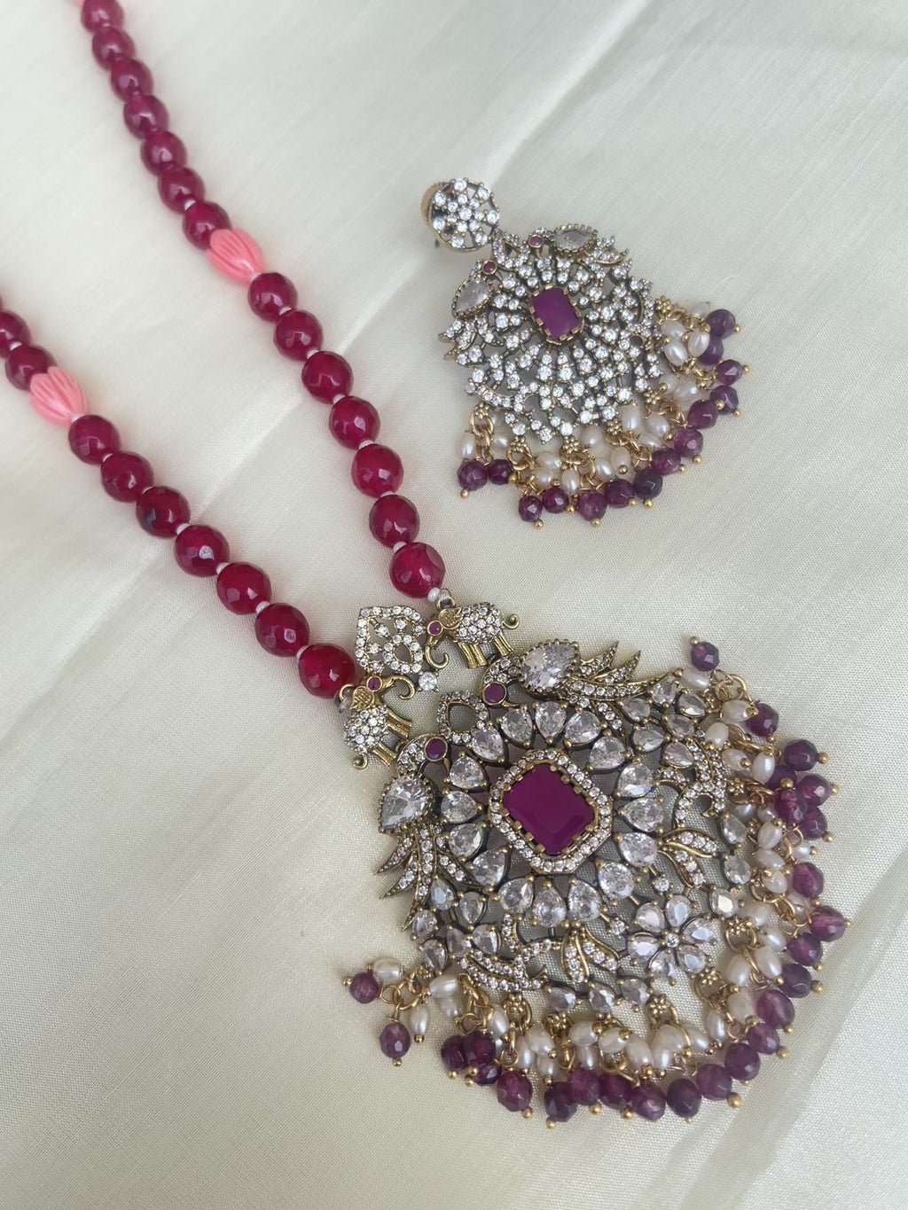 Ruby monalisa beads
