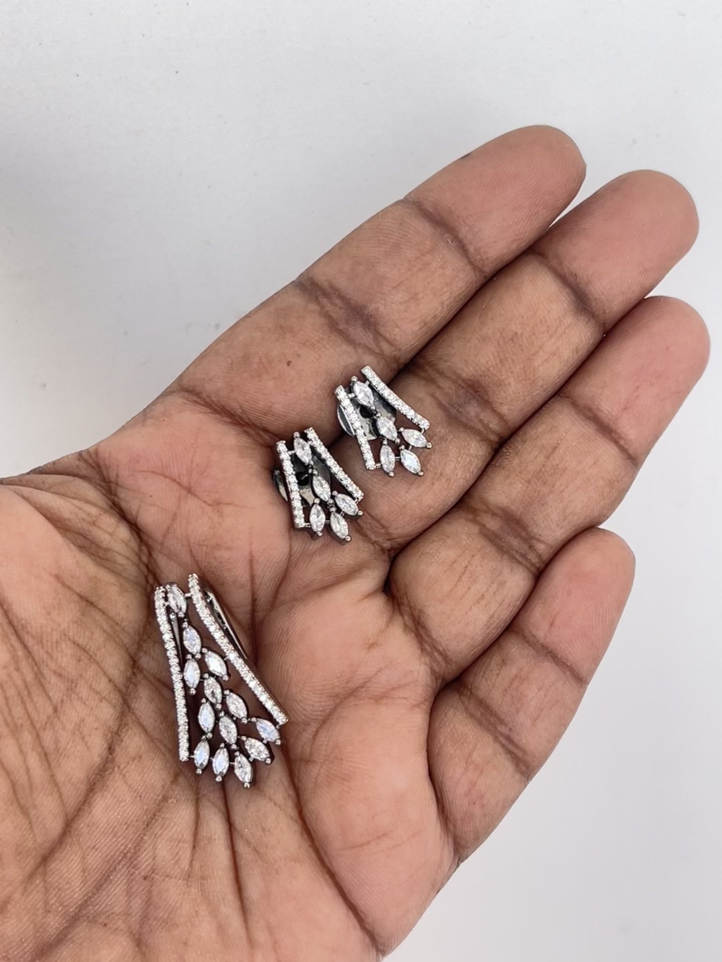 Pendent with earrings
