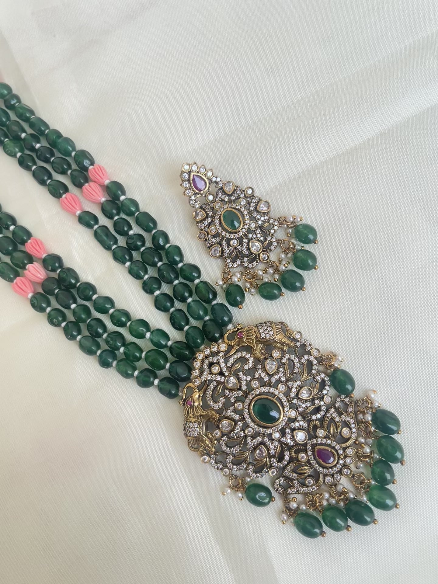 Green monalisa beads with Victorian pendent