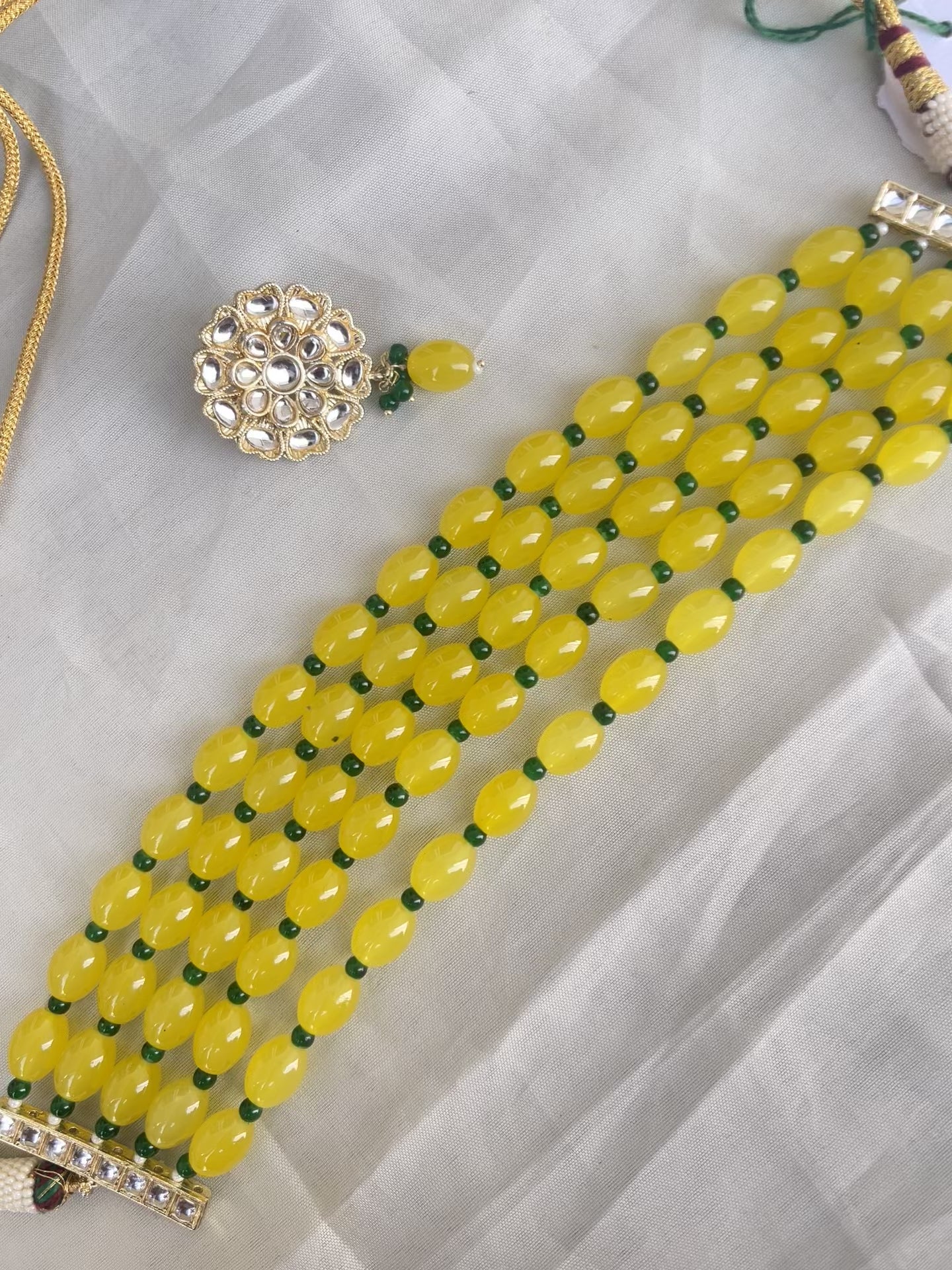 5lines beads choker