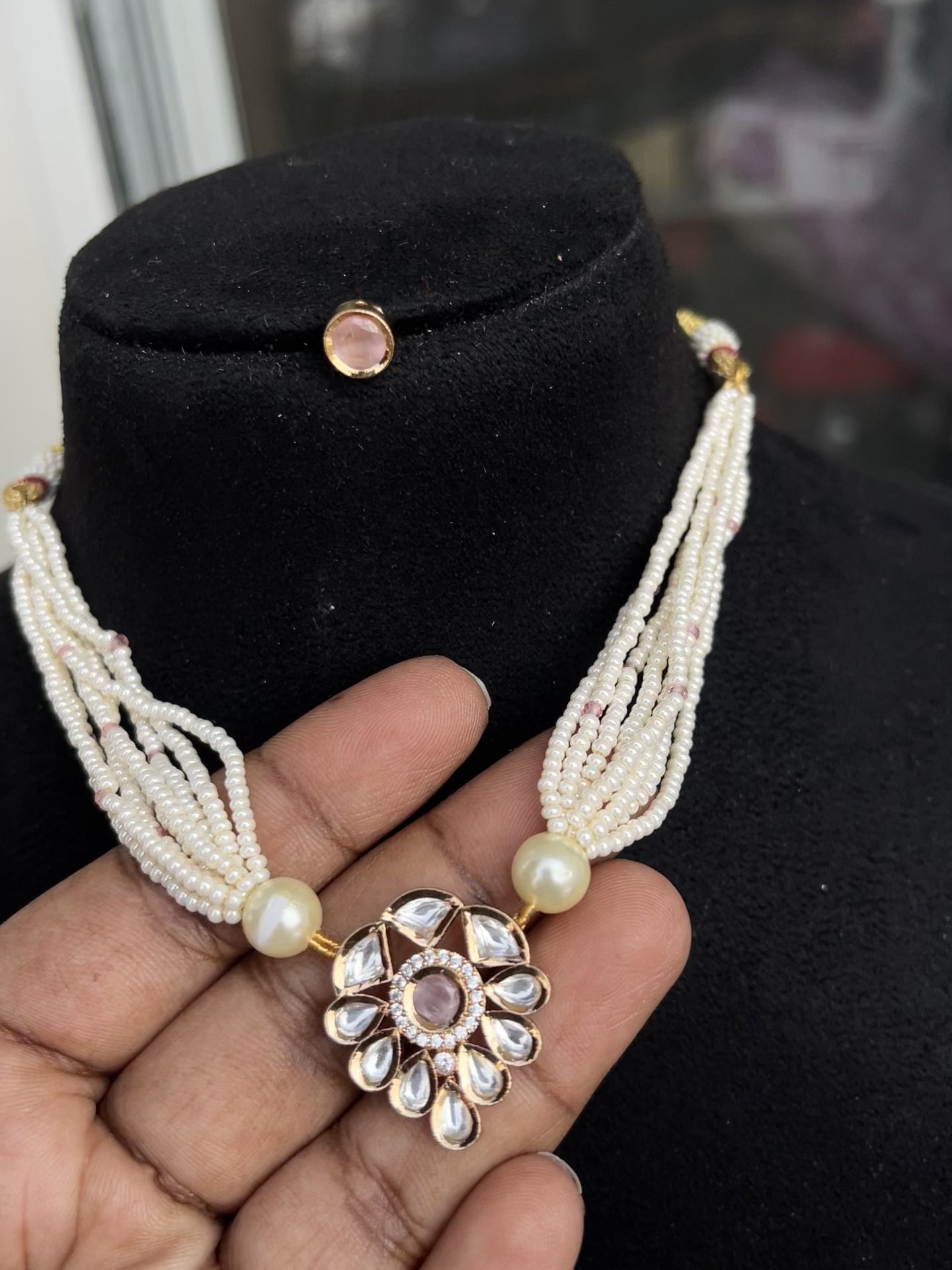 Kundan Choker Simple