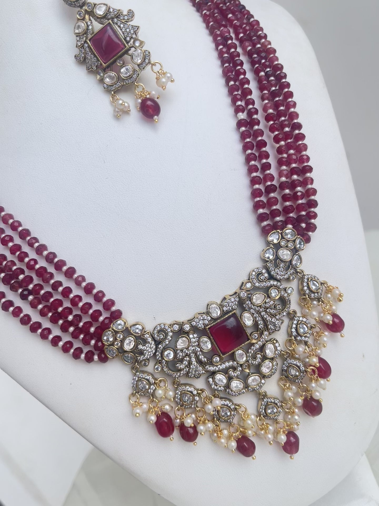 5lines Victorian beads chain