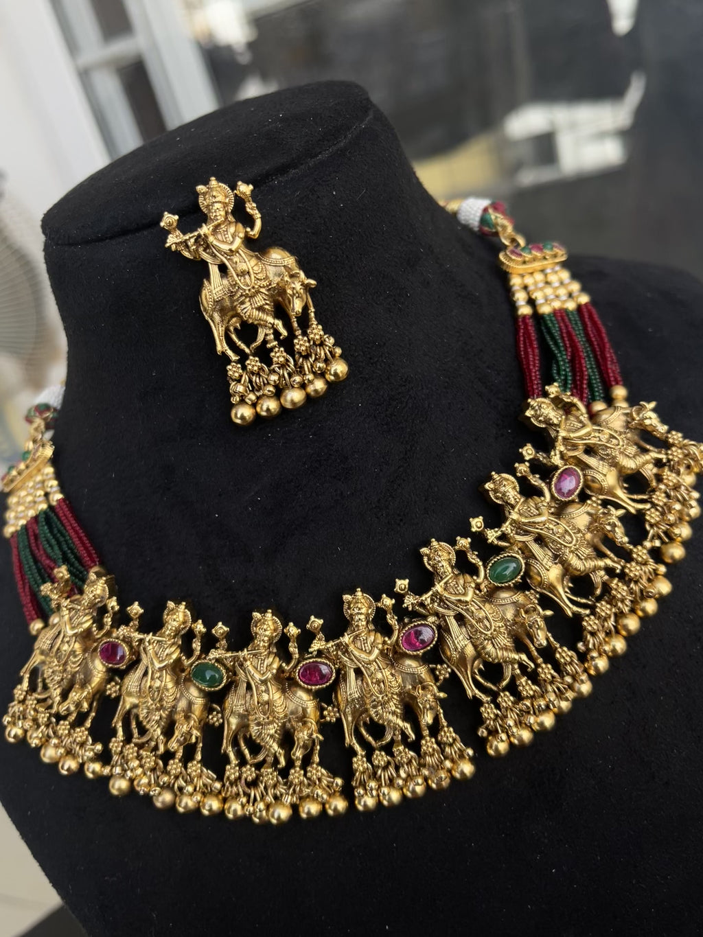 Standing lord Krishna Choker with Earrings