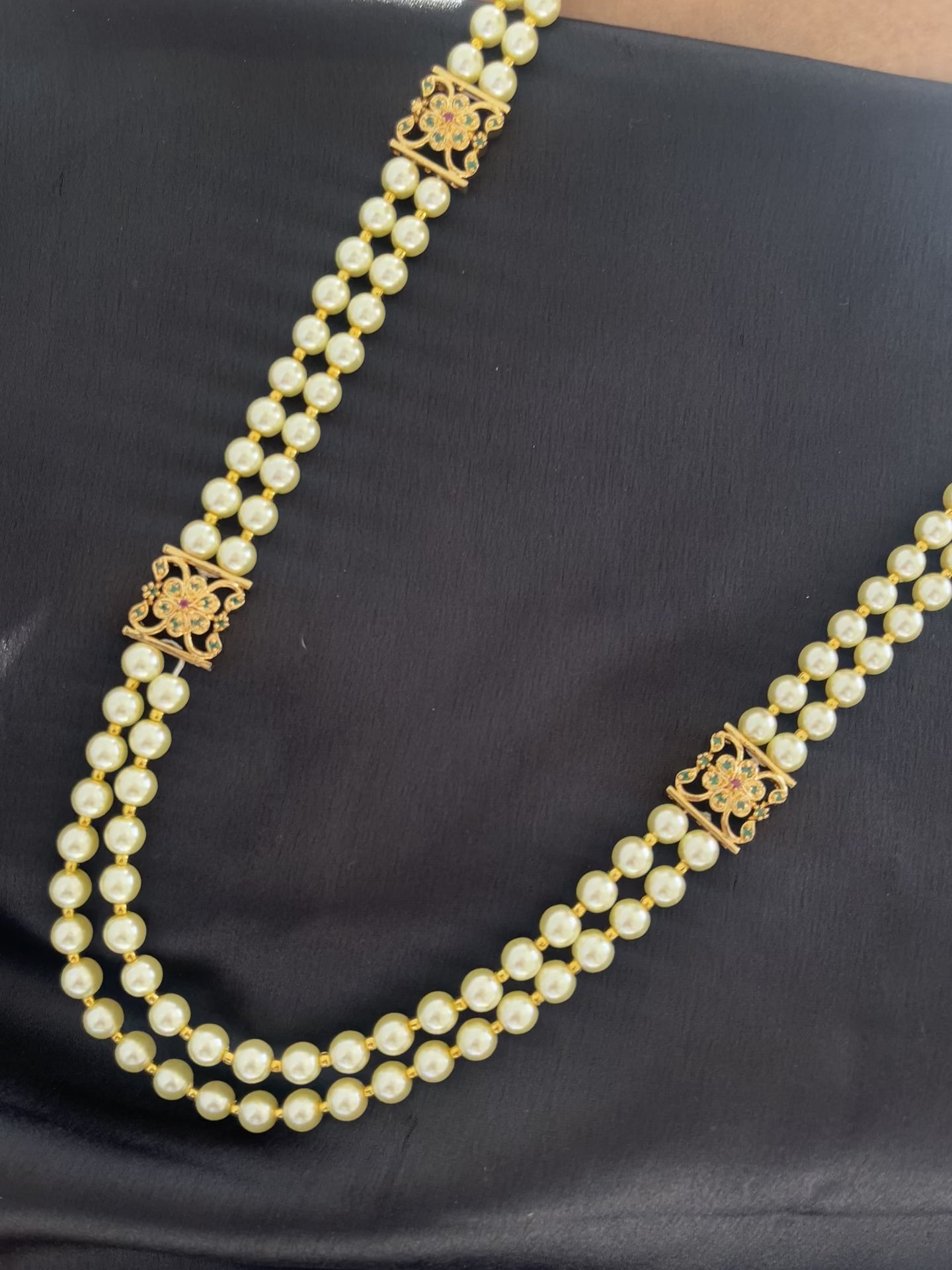 2 lines pearl chain