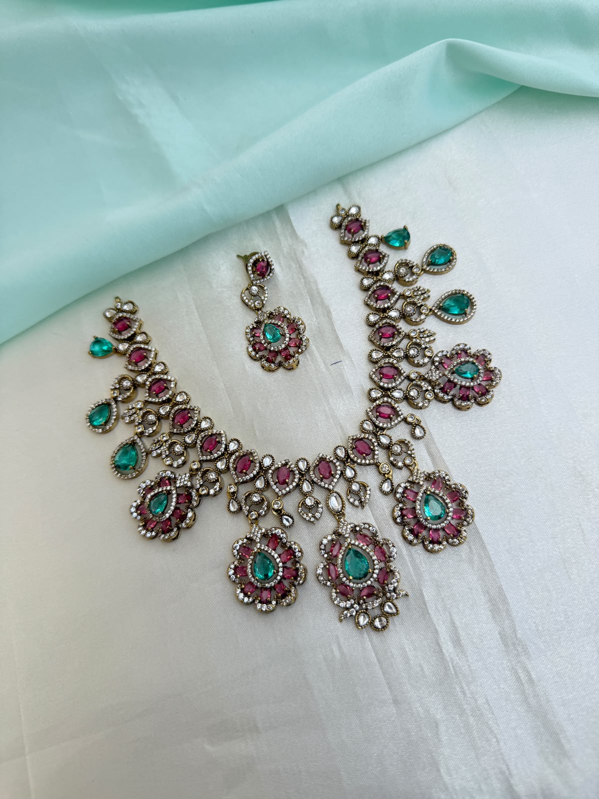 Mossanite emerald short neckset with earrings ns217